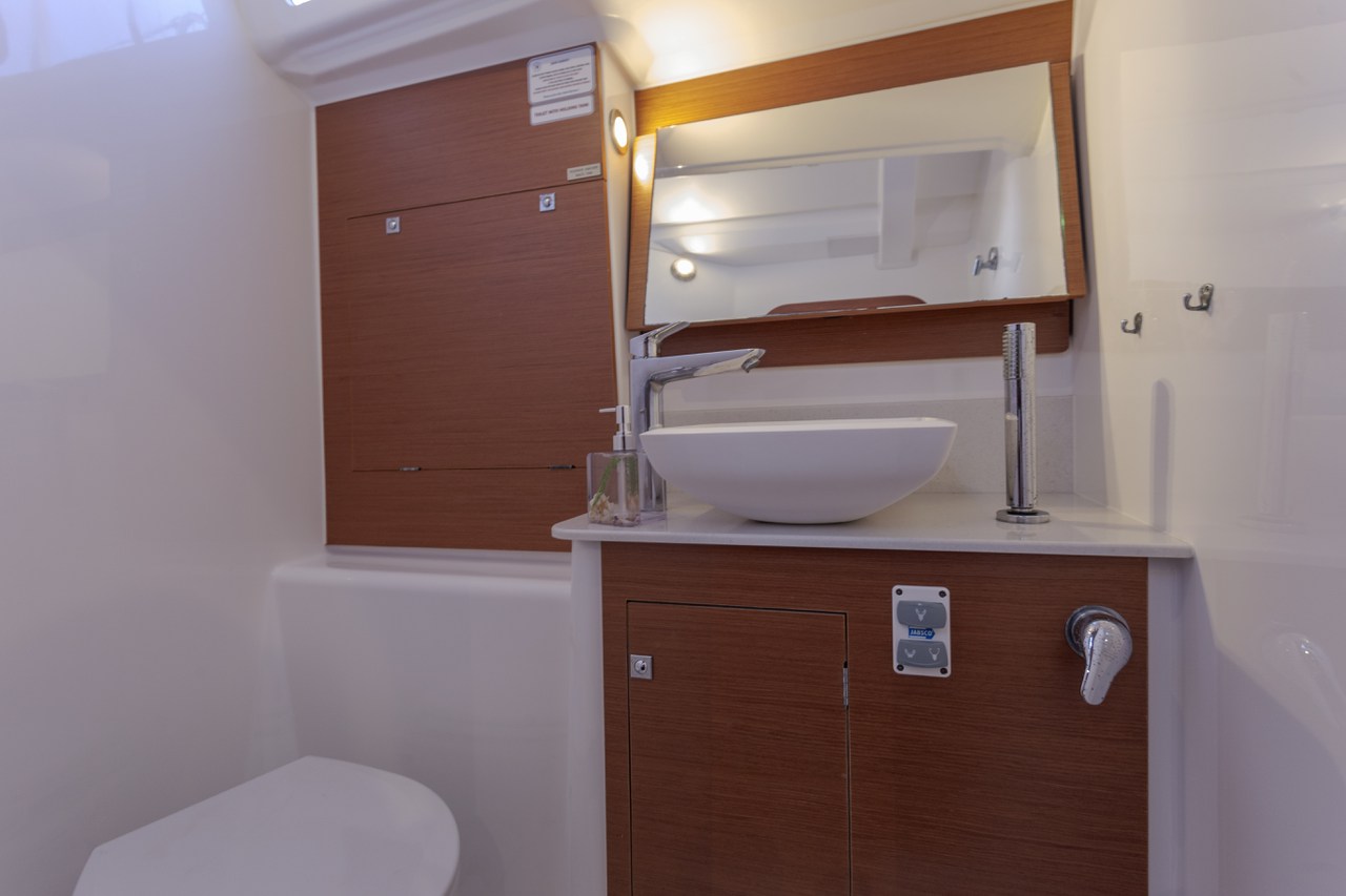 Dufour 460 GL - 5 cab. — photo 27