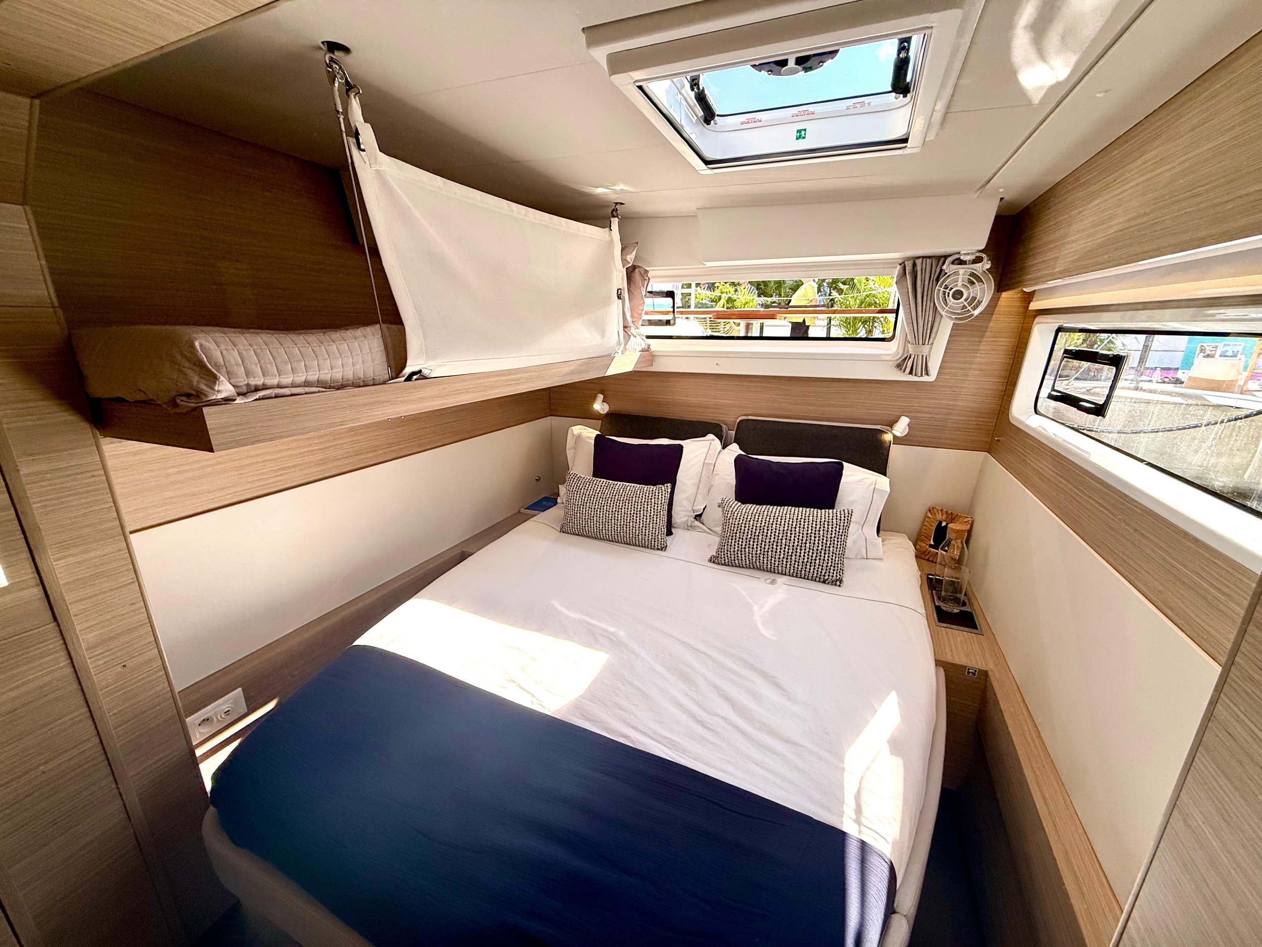 Lagoon 43 - 4 + 2 cab. — photo 13