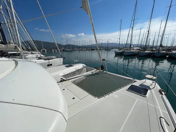 Lagoon 42 - 4 + 2 cab. — photo 5