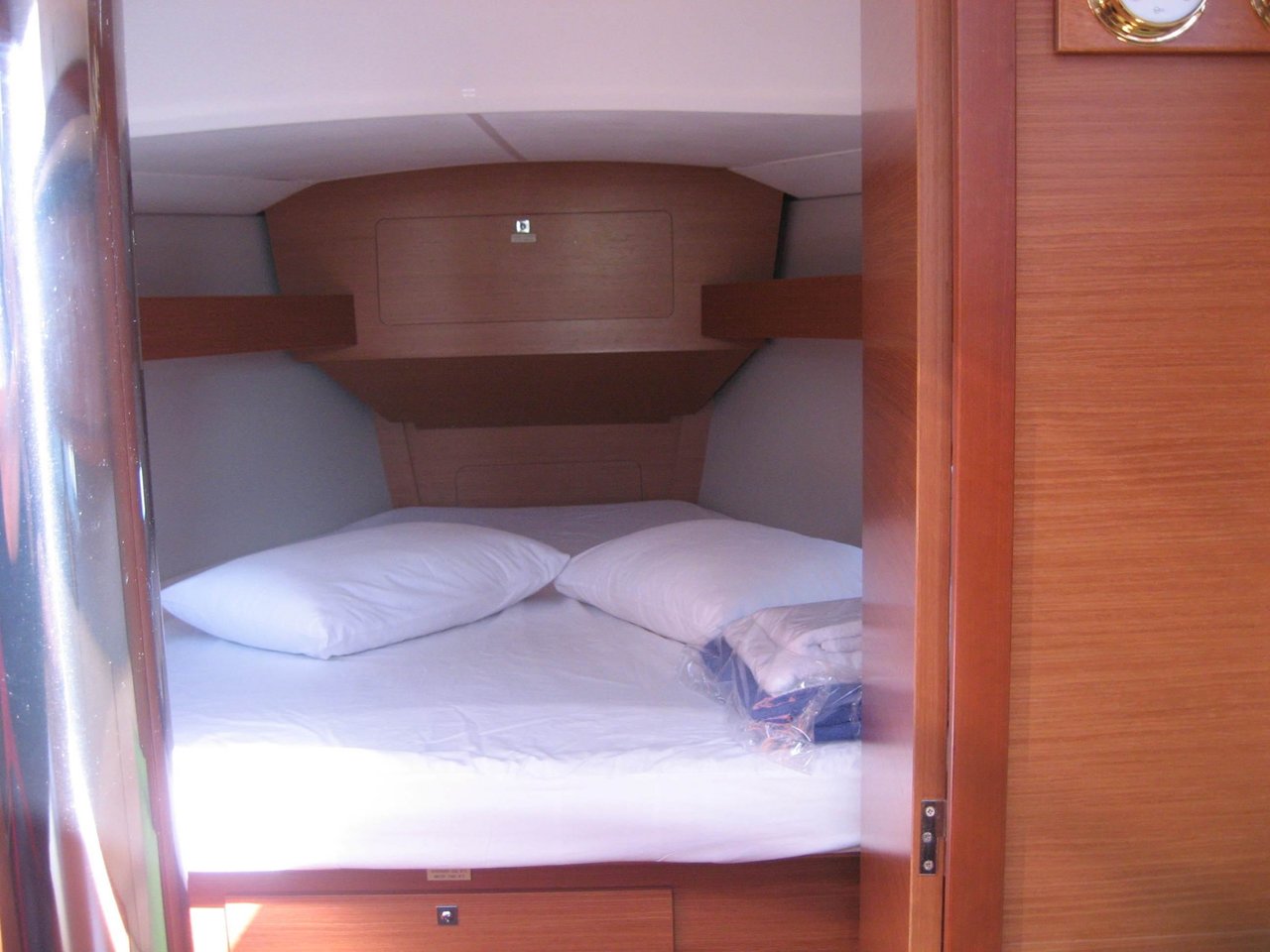 Dufour 382 GL — photo 12