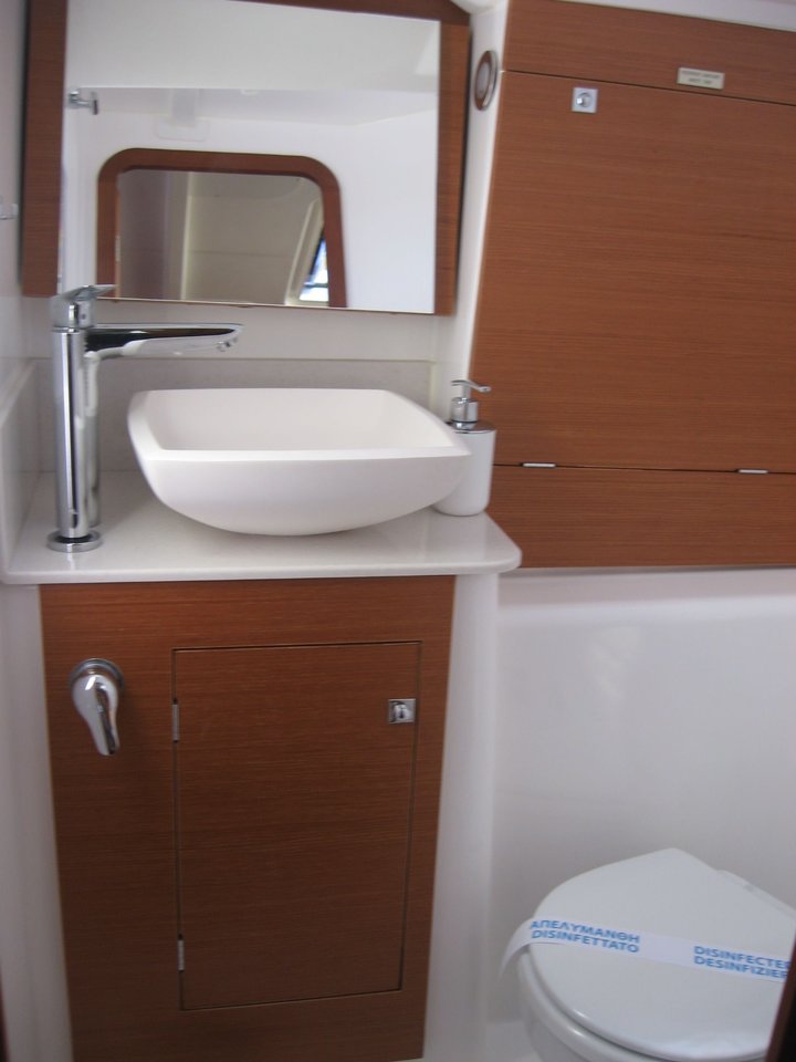 Dufour 382 GL — photo 15