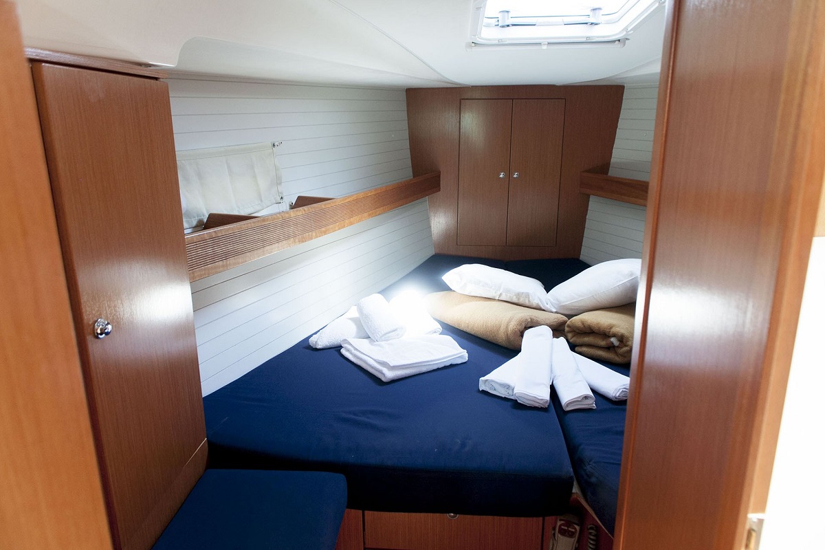 Bavaria 43 Cruiser — photo 21
