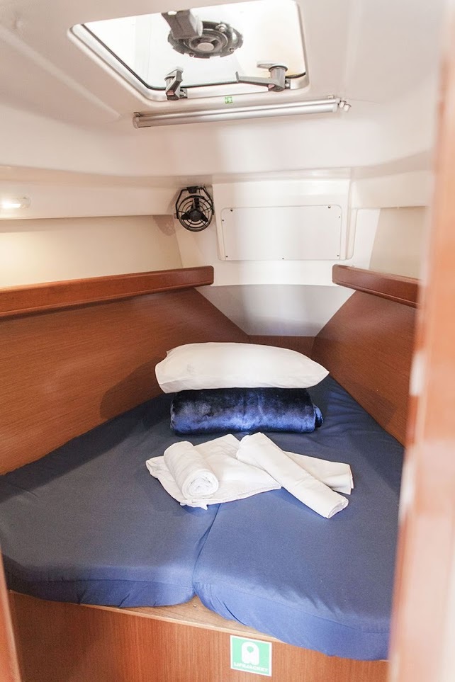 Oceanis Clipper 343 — photo 6