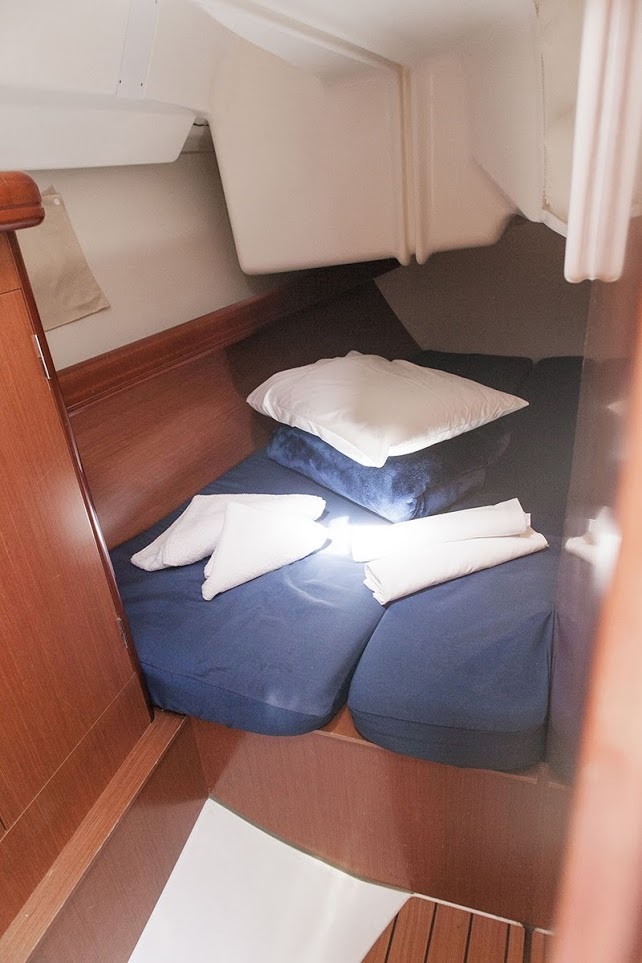 Oceanis Clipper 343 — photo 8