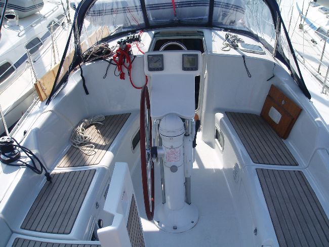 Oceanis Clipper 343 — photo 4