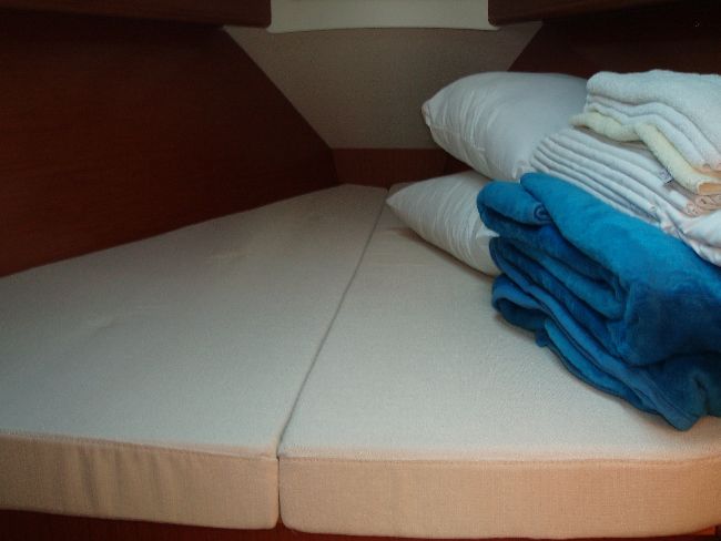 Oceanis Clipper 343 — photo 17