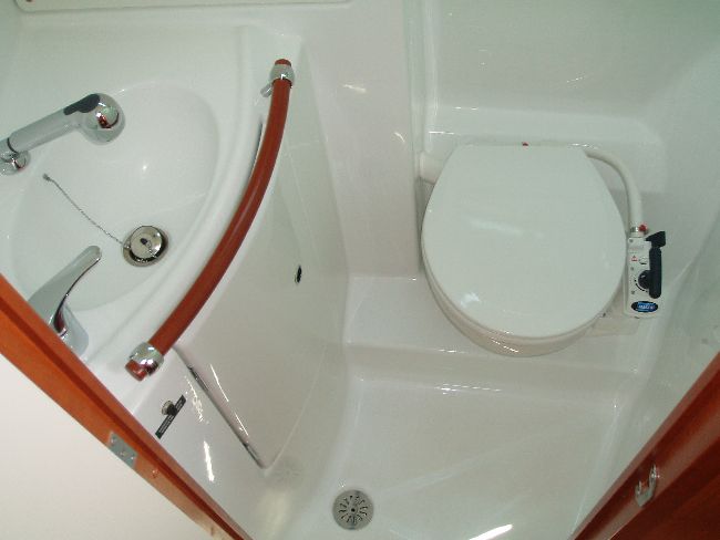 Oceanis Clipper 343 — photo 18