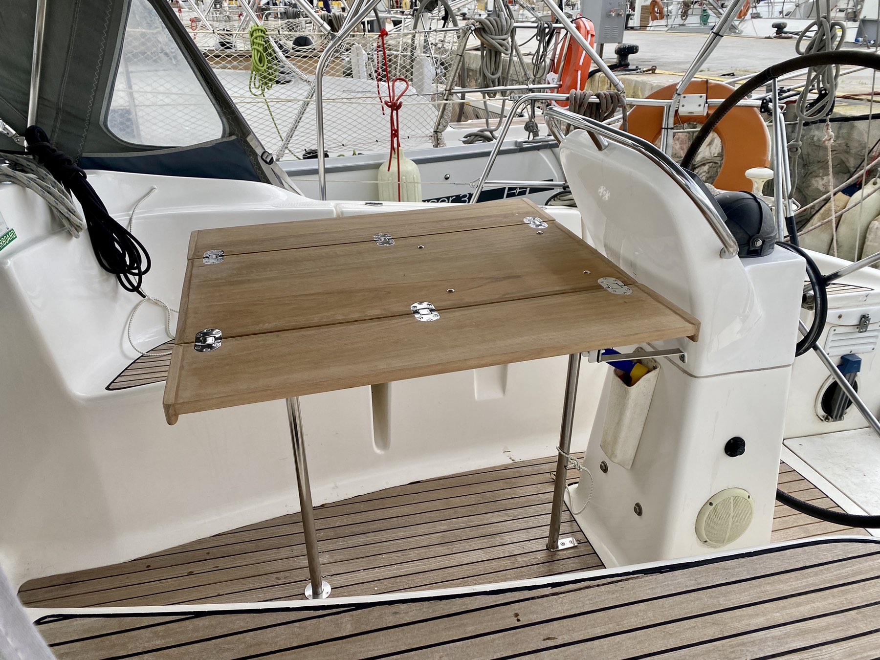 Bavaria 32 Cruiser — photo 7