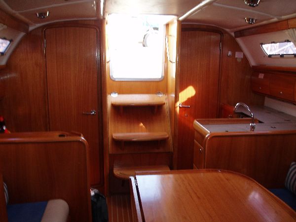 Bavaria 32 Cruiser — photo 17