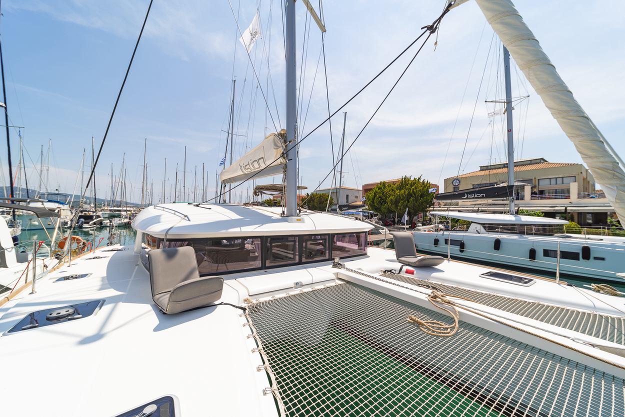 Lagoon 400 S2 - 4 + 2 cab. — photo 8
