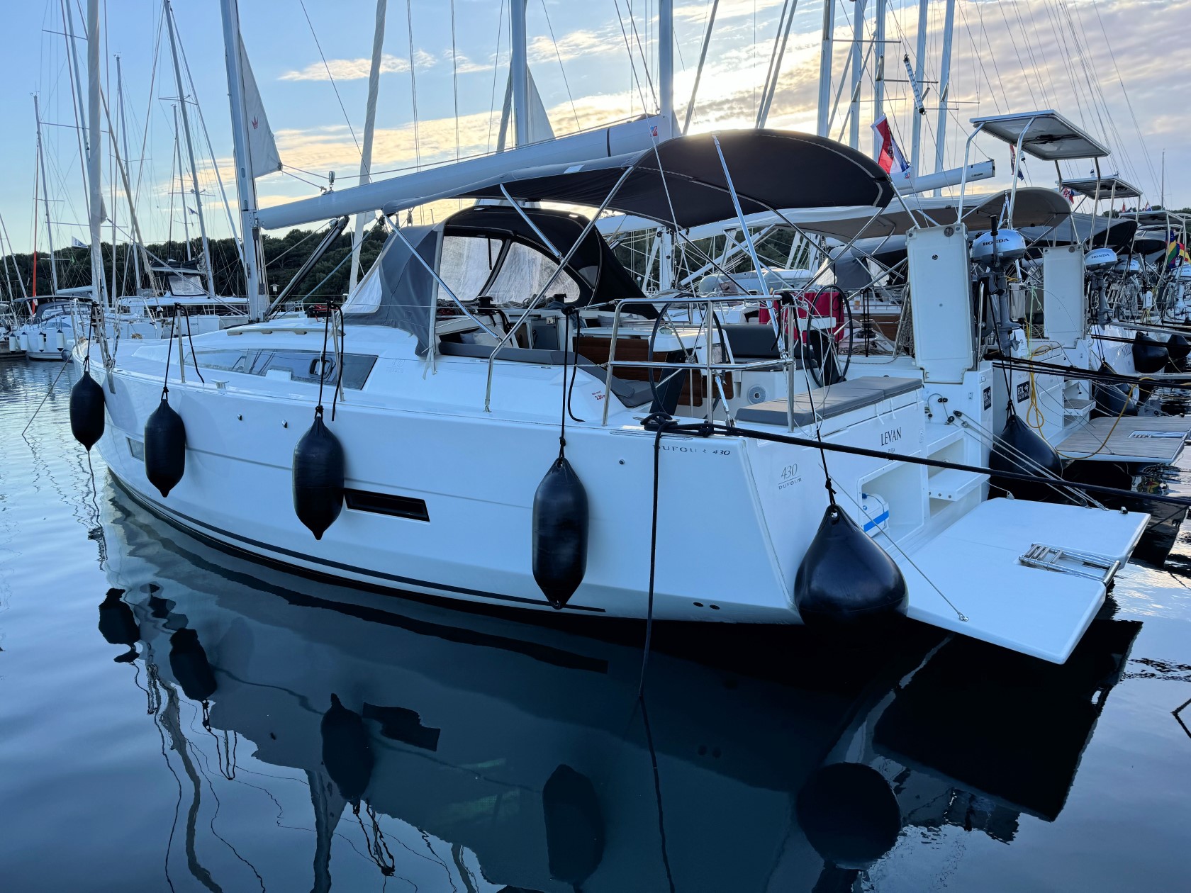 Dufour 430 GL — photo 9