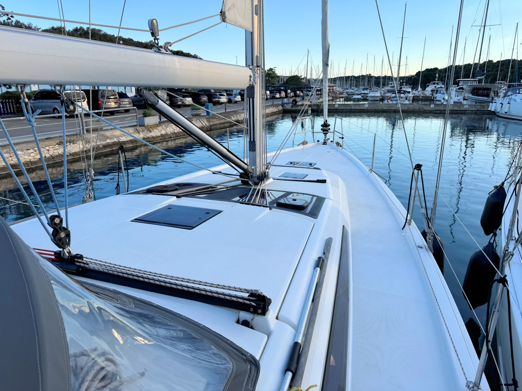 Dufour 430 GL — photo 17