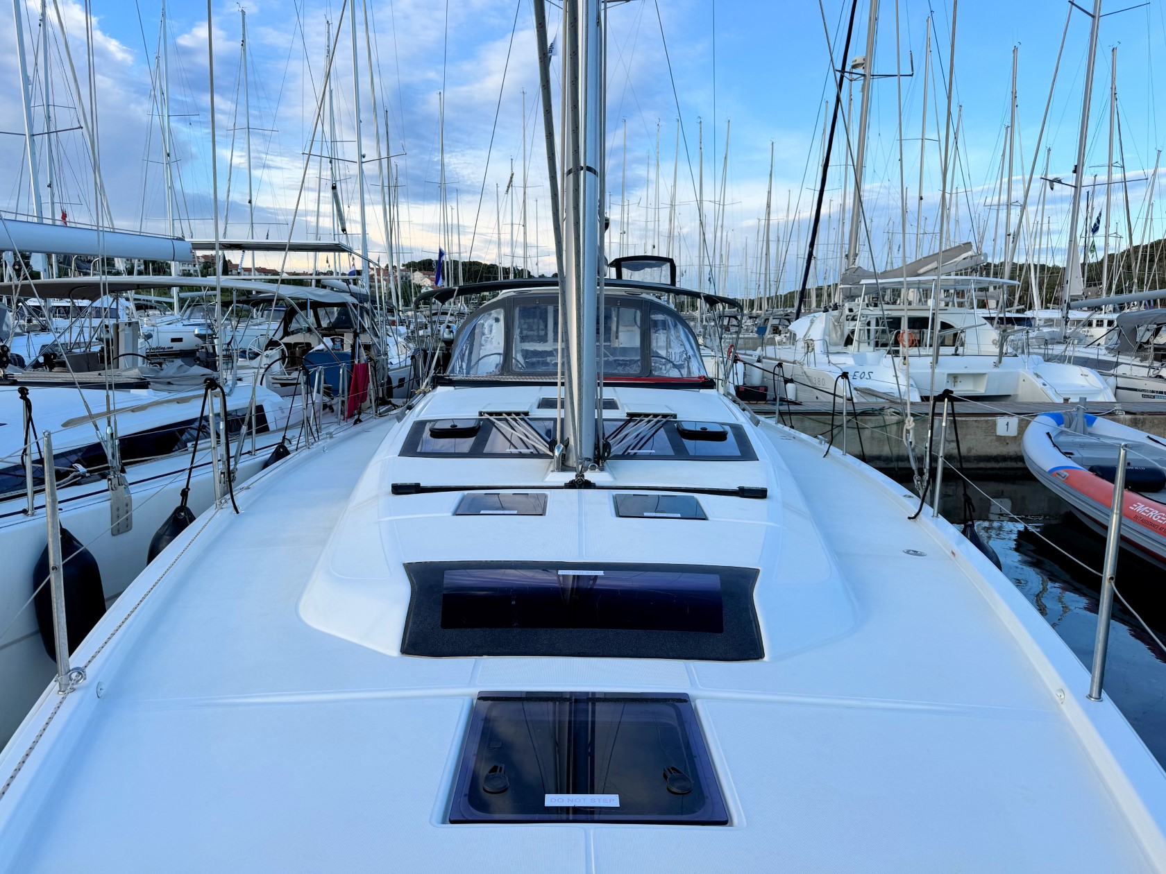 Dufour 430 GL — photo 19