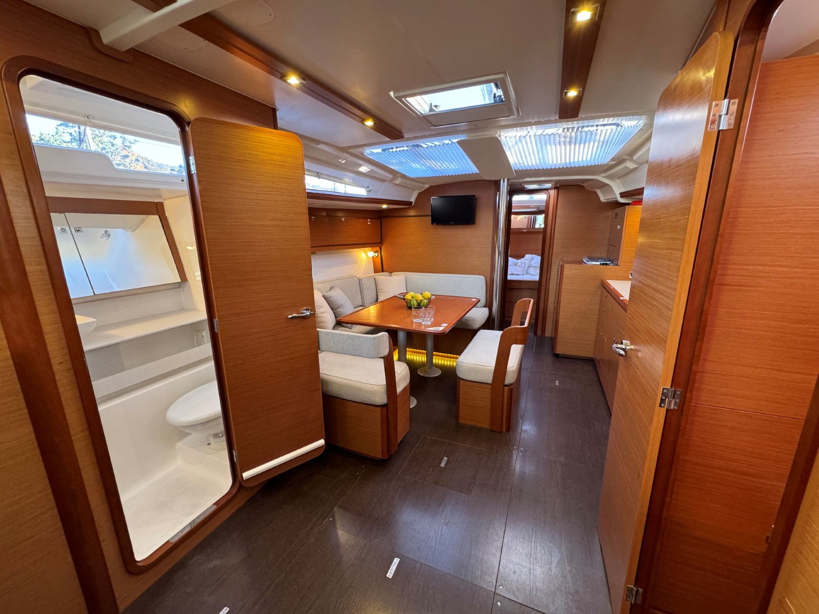 Dufour 430 GL — photo 26