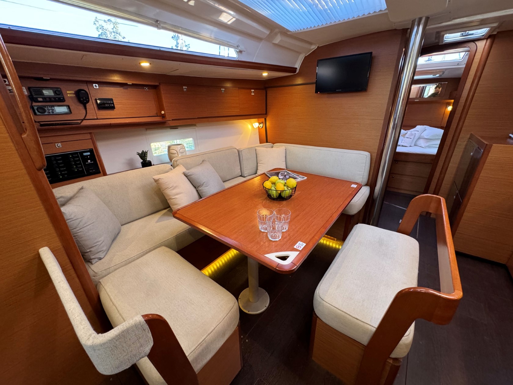 Dufour 430 GL — photo 27