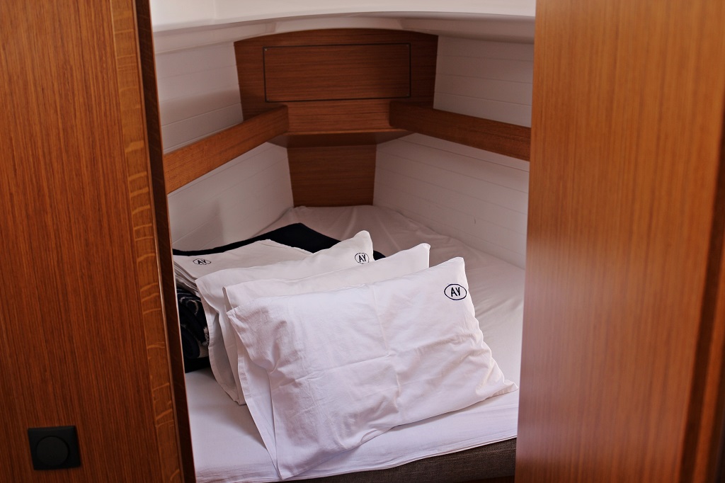 Bavaria Cruiser 33 — photo 9