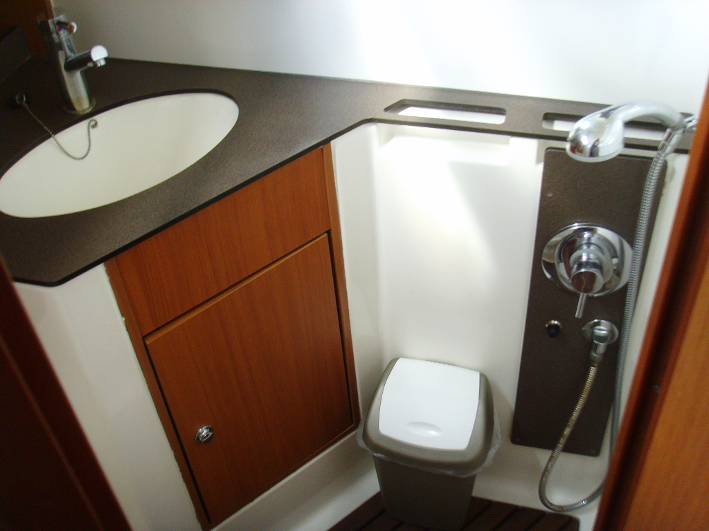 Bavaria Cruiser 45 - 4 cab. — photo 21