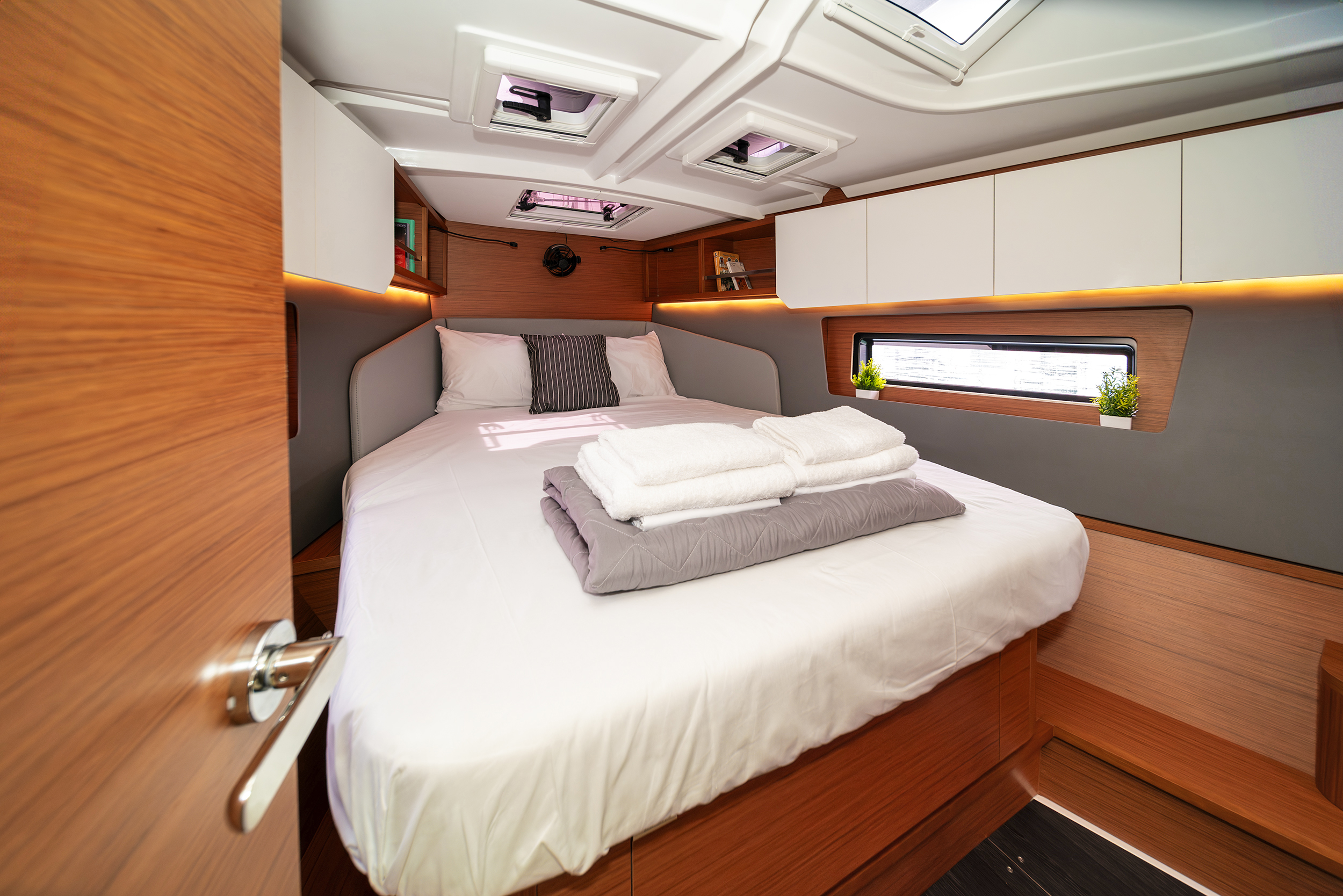 Dufour 41 - 3 cab. — photo 3