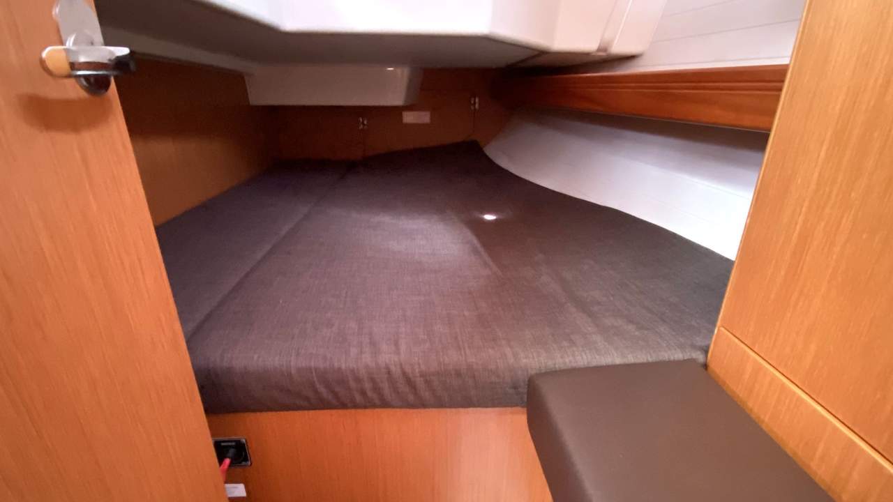 Bavaria Cruiser 34 — photo 11