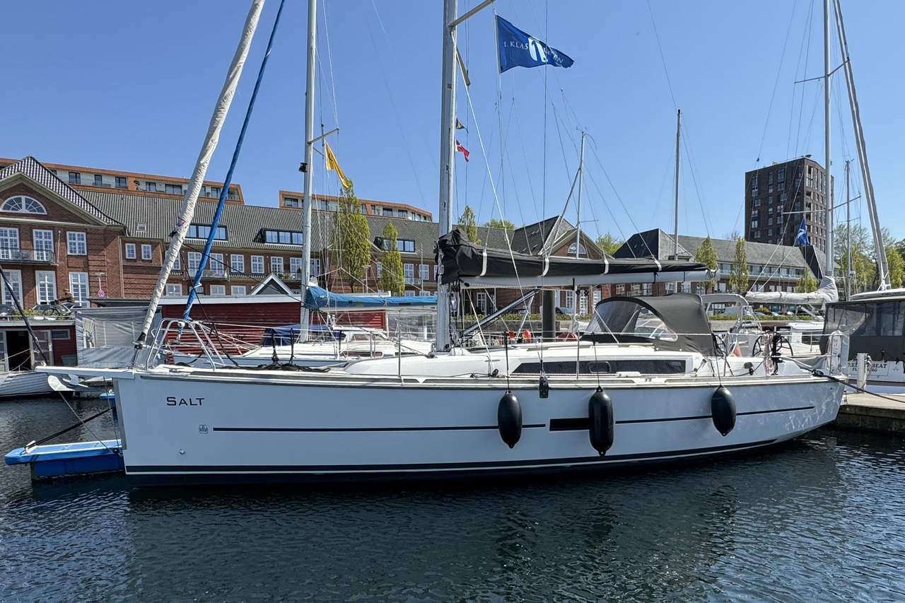 Dufour 350 GL — photo 1