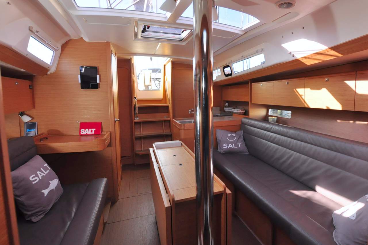 Dufour 350 GL — photo 14