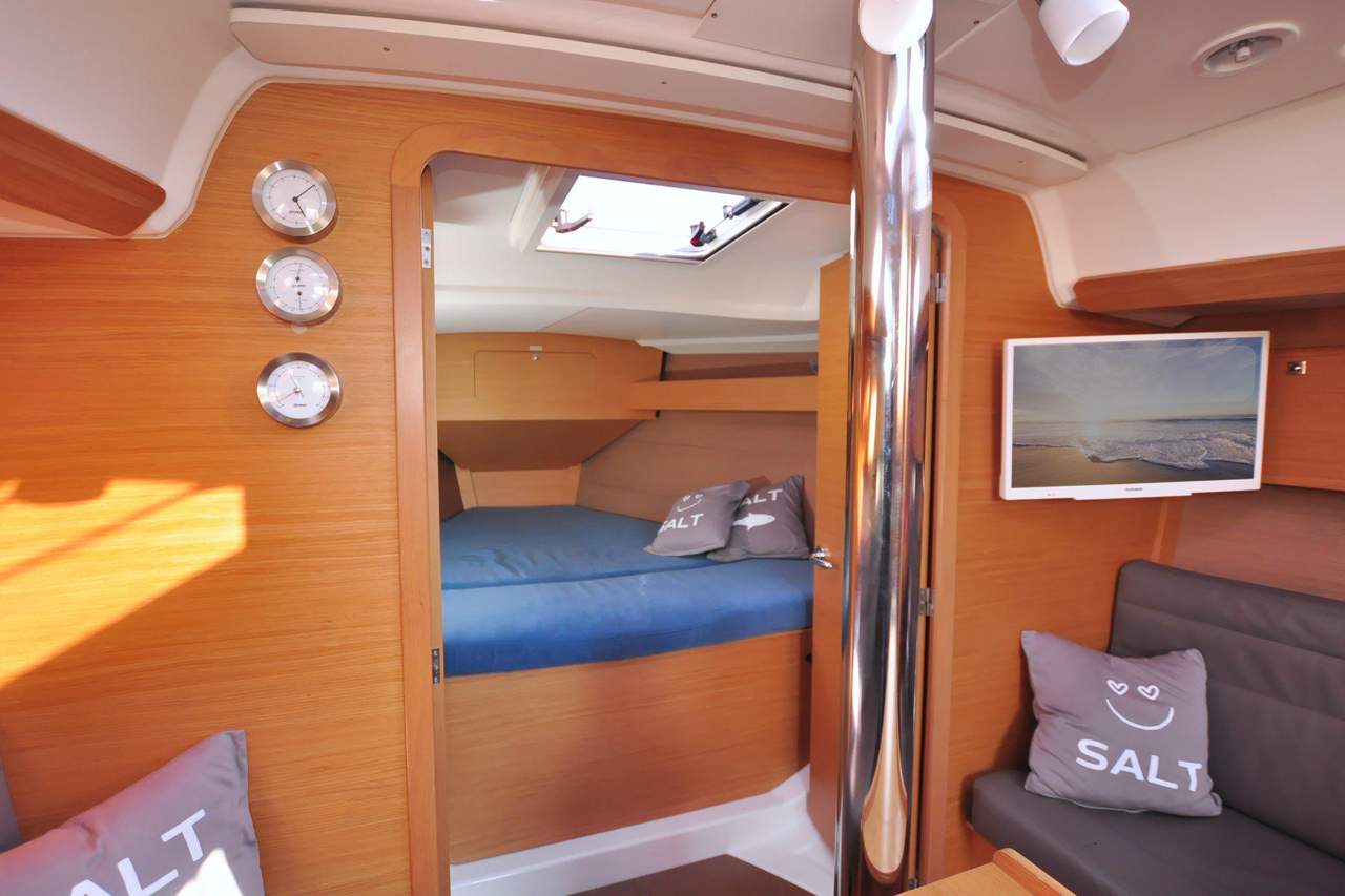 Dufour 350 GL — photo 16