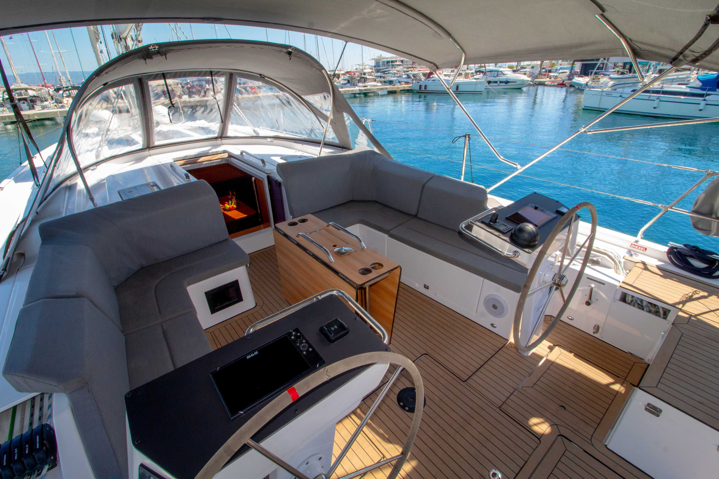 Bavaria C46 - 4 cab. — photo 5