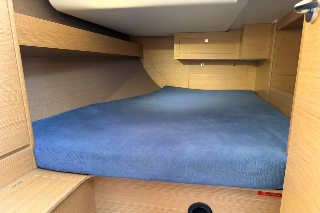 Dufour 382 GL — photo 18