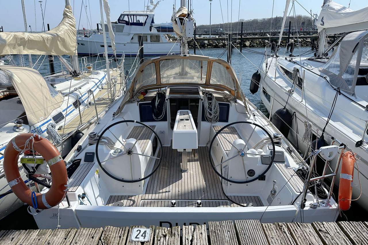 Dufour 310 GL — photo 3