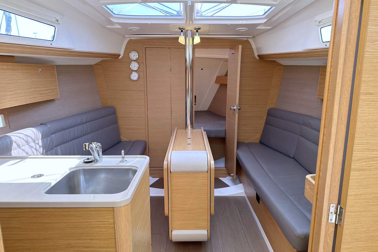 Dufour 310 GL — photo 14