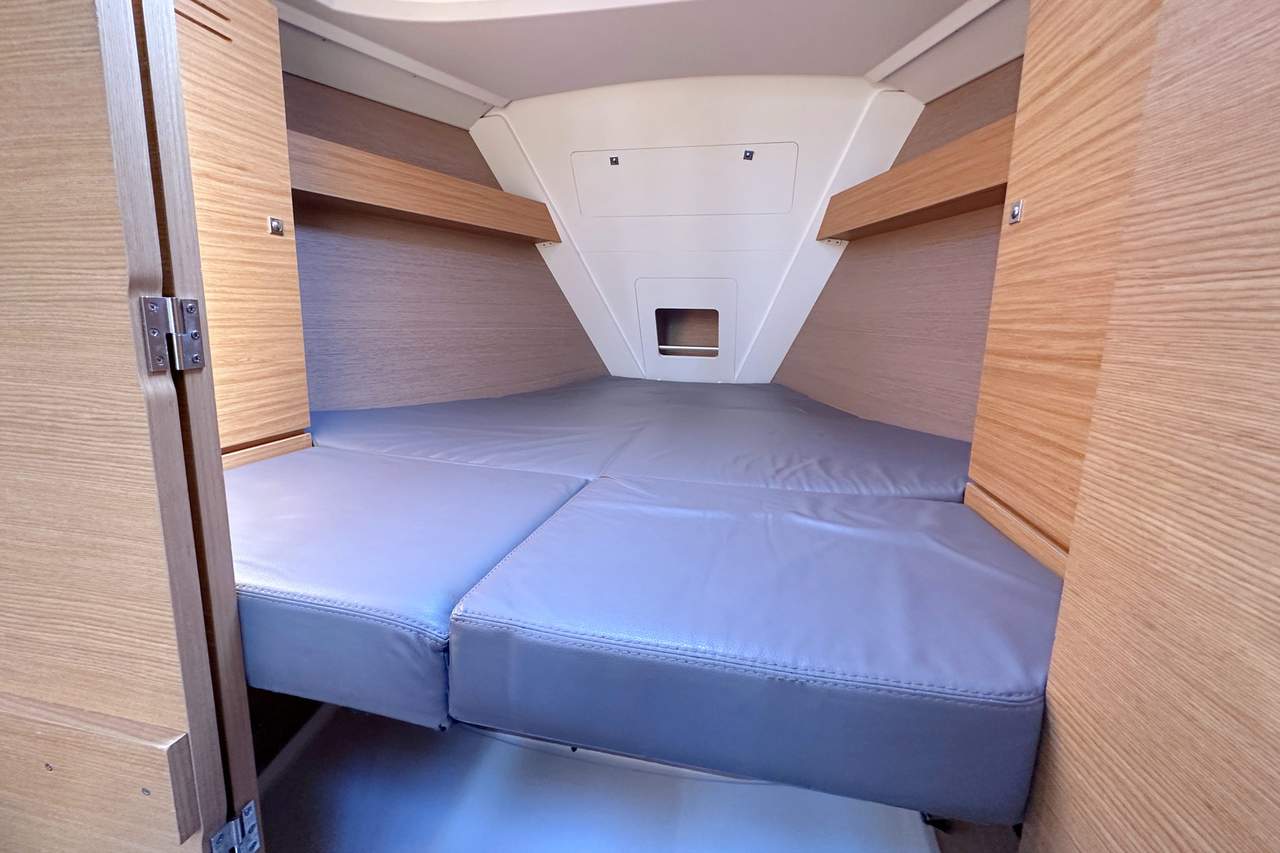 Dufour 310 GL — photo 21