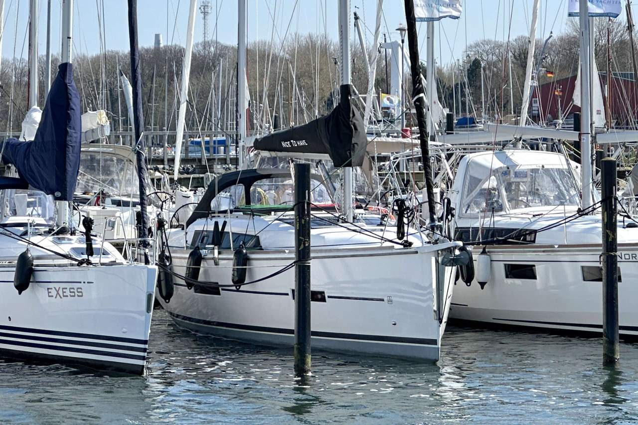 Dufour 382 GL — photo 4
