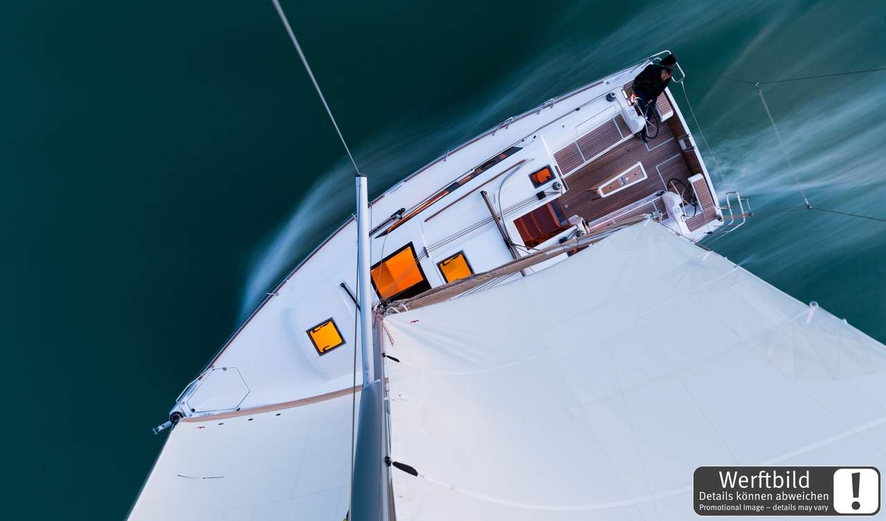 Dufour 382 GL — photo 13
