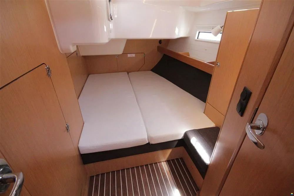 Bavaria Cruiser 51 — photo 26