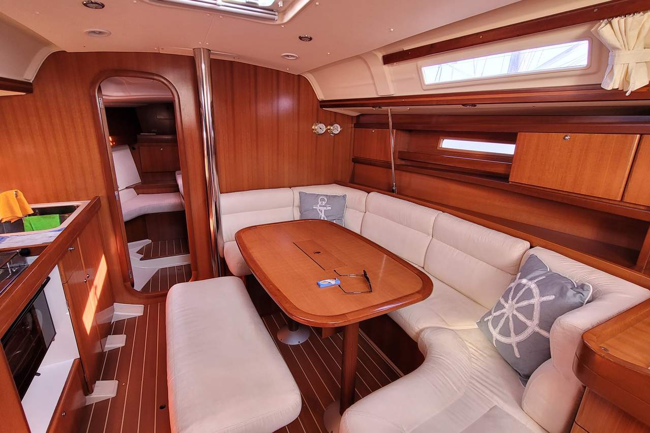 Dufour 365 GL — photo 11