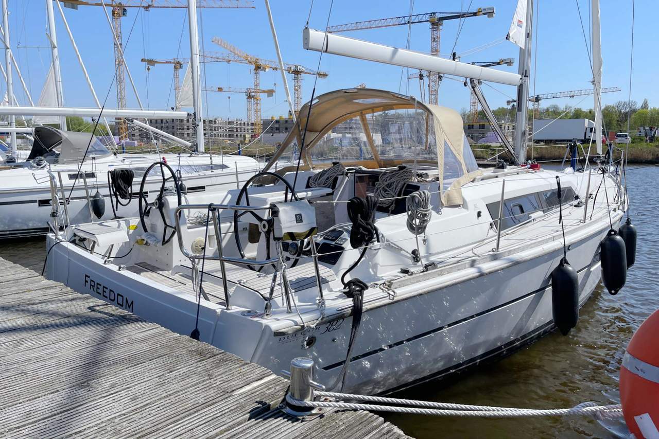 Dufour 382 GL — photo 7