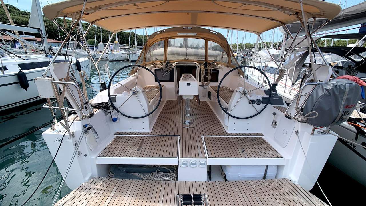 Dufour 382 GL - 2 cab. — photo 4