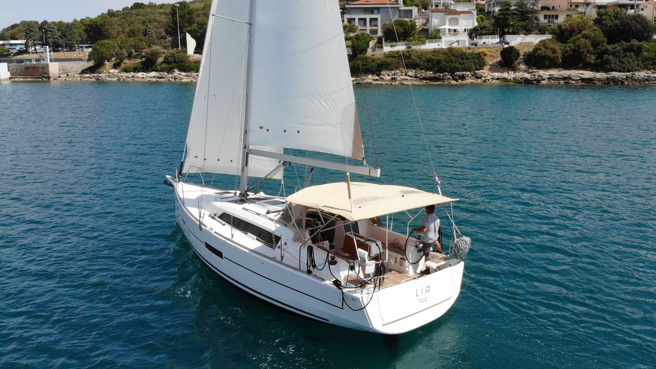 Dufour 382 GL - 2 cab. — photo 6
