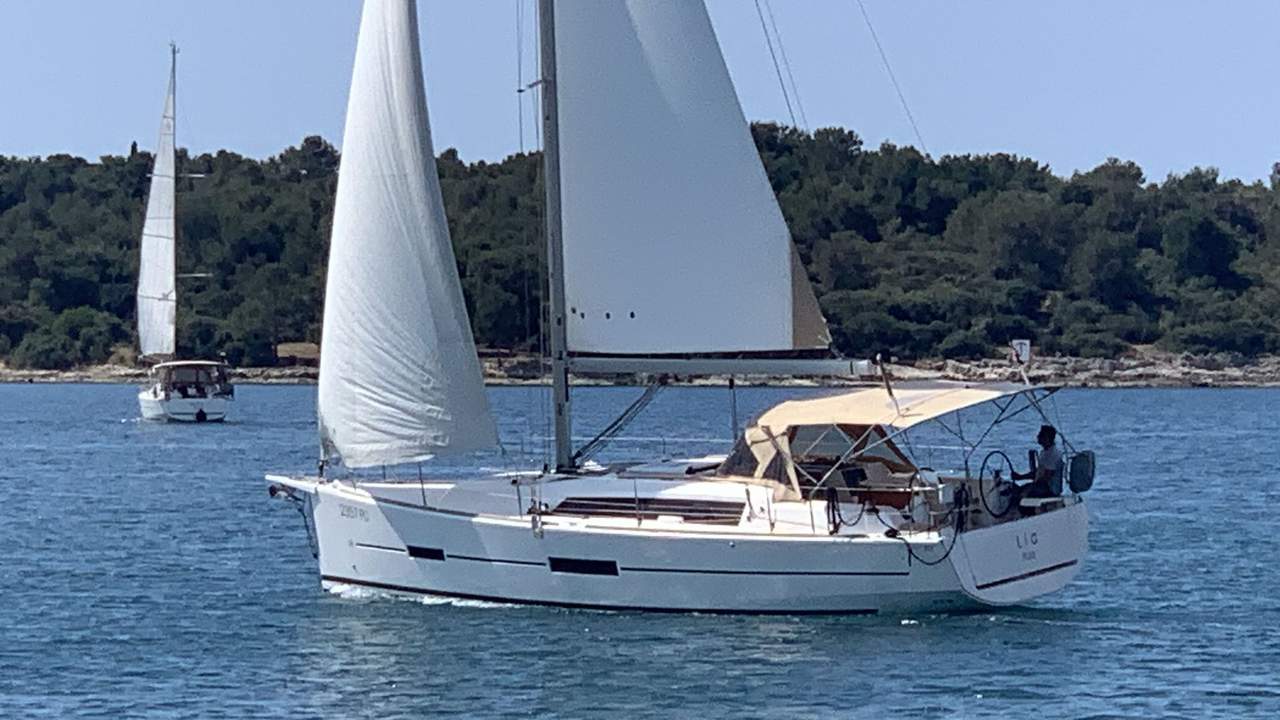 Dufour 382 GL - 2 cab. — photo 8