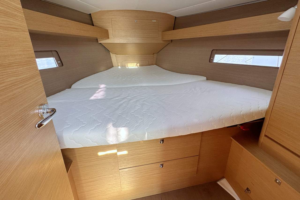 Dufour 382 GL - 2 cab. — photo 15