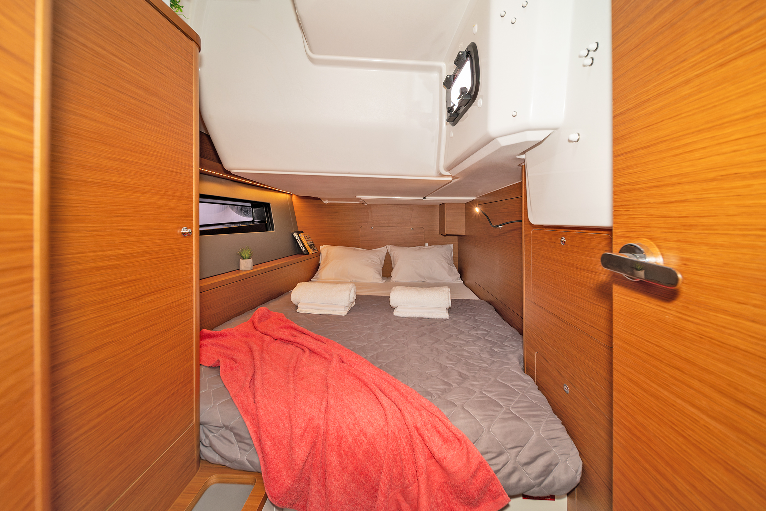 Dufour 44 - 4 cab — photo 19