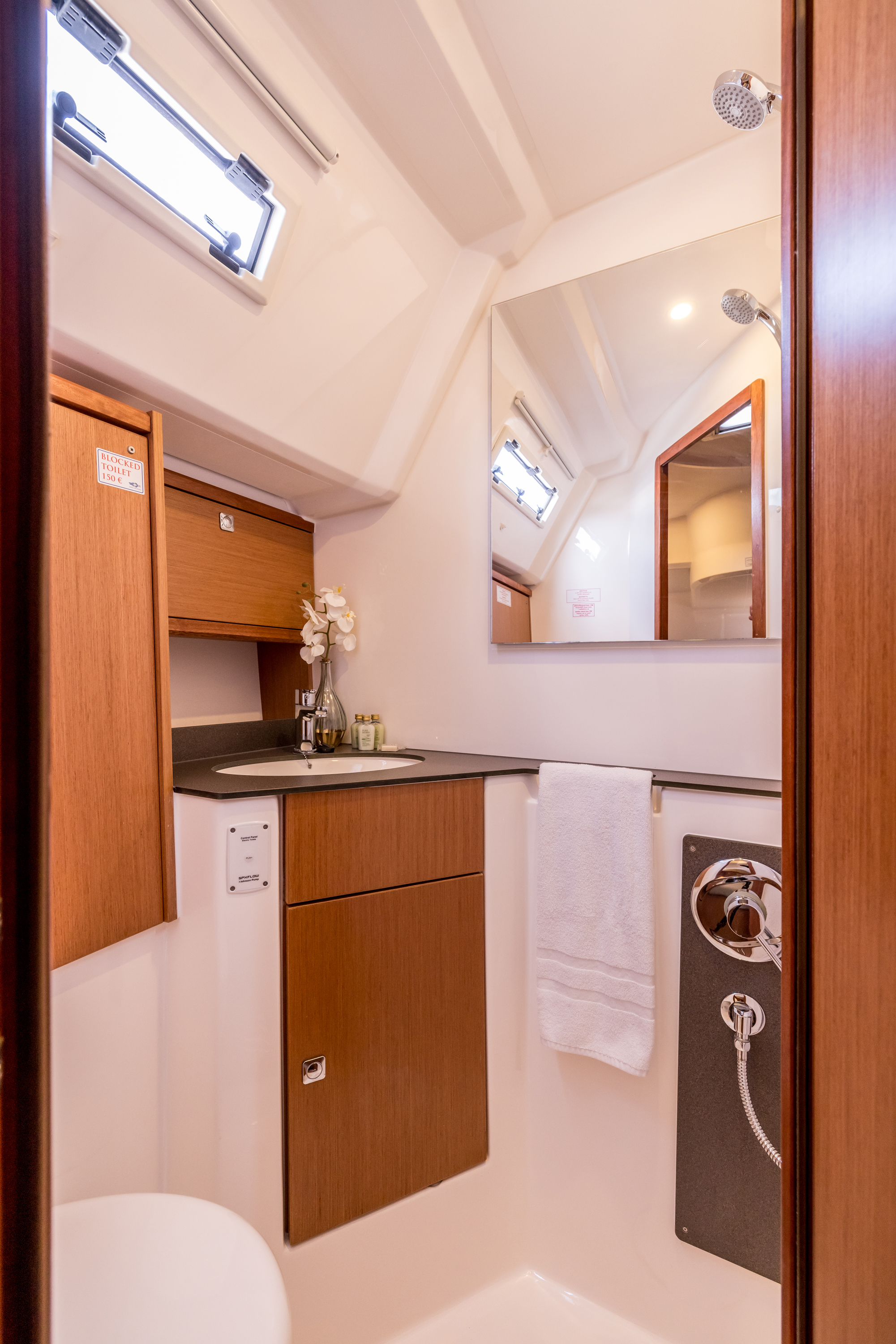 Bavaria Cruiser 46 - 4 cab. — photo 19