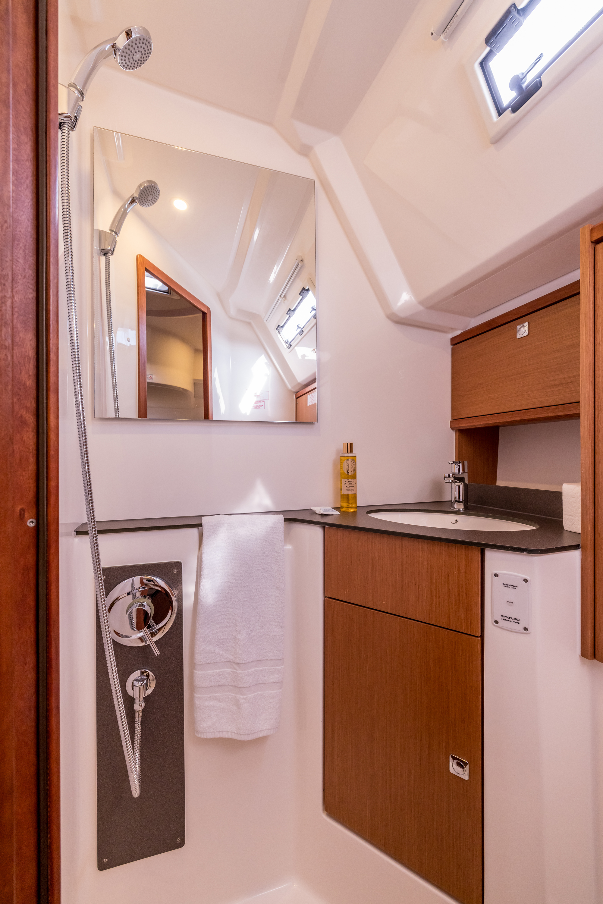 Bavaria Cruiser 46 - 4 cab. — photo 20