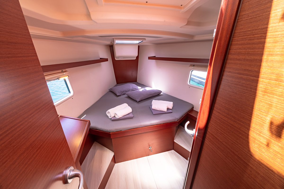 Hanse 418 - 3 cab. — photo 15