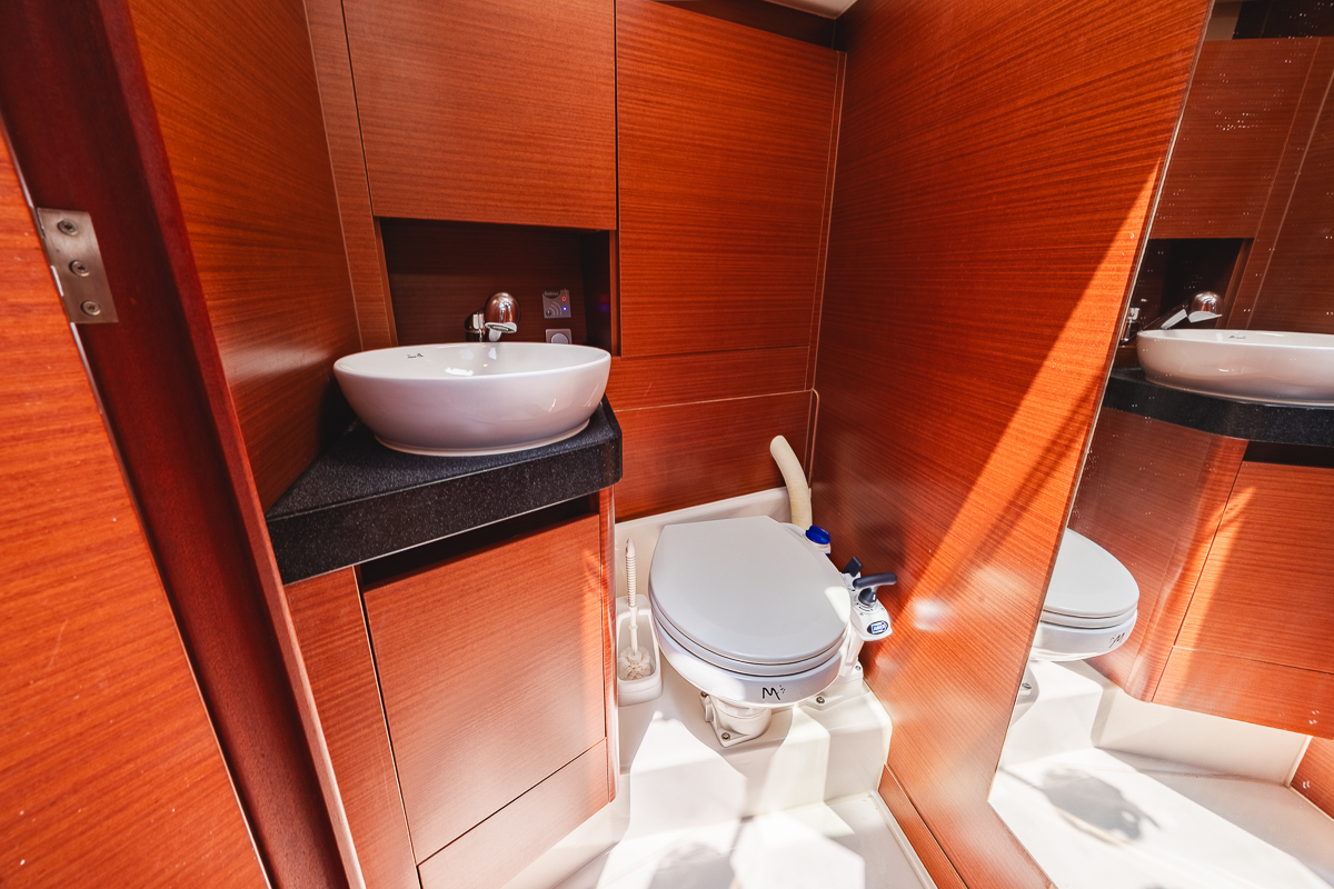 Hanse 418 - 3 cab. — photo 17