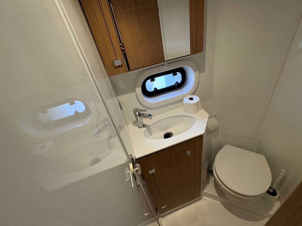 Bali 4.2 - 4 + 1 cab. — photo 10