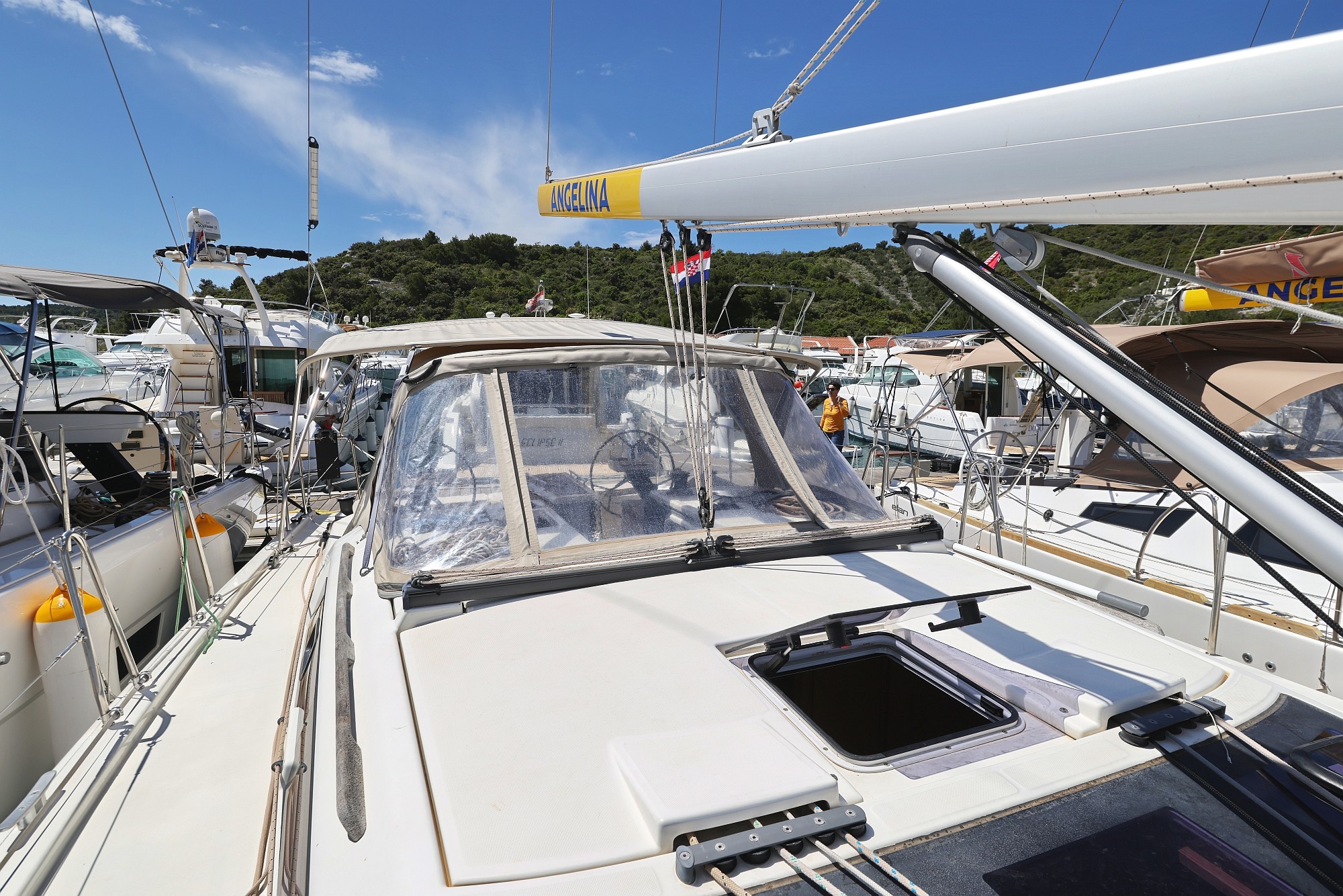 Dufour 390 — photo 10