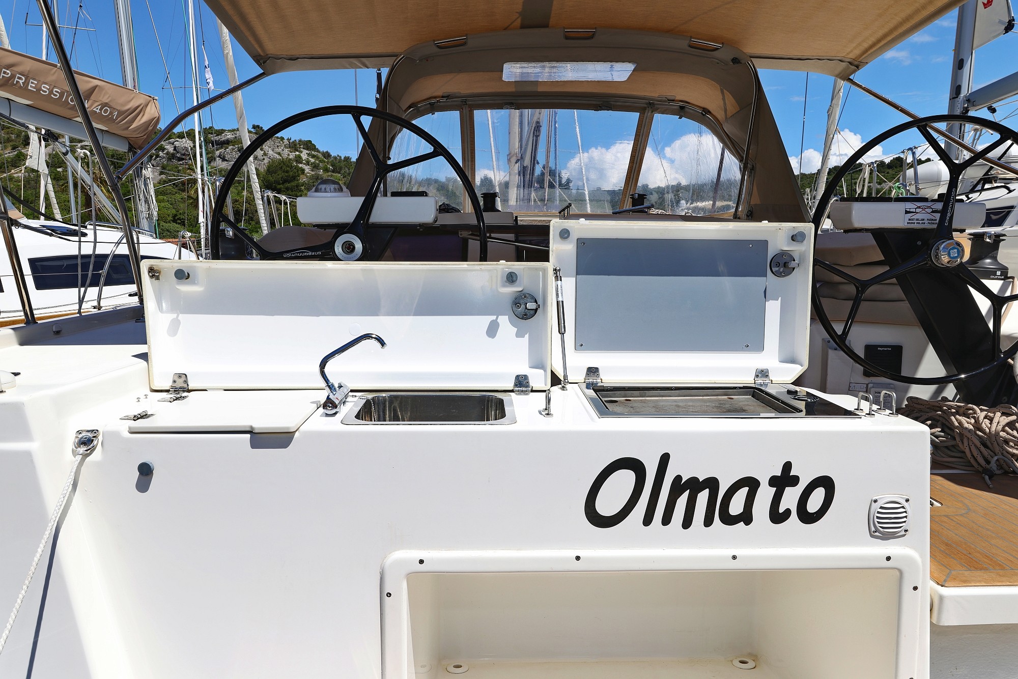 Dufour 390 — photo 12