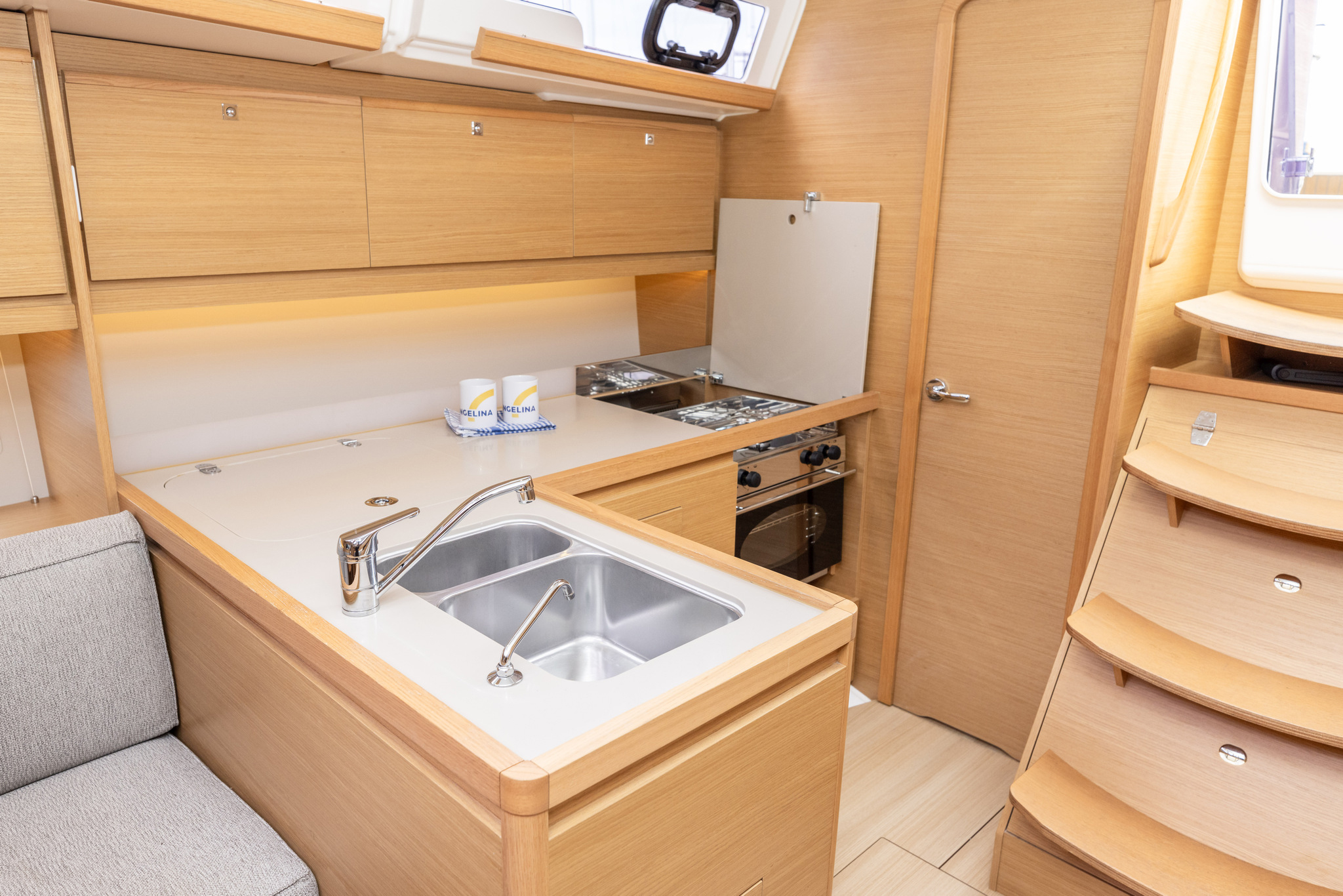 Dufour 390 — photo 21