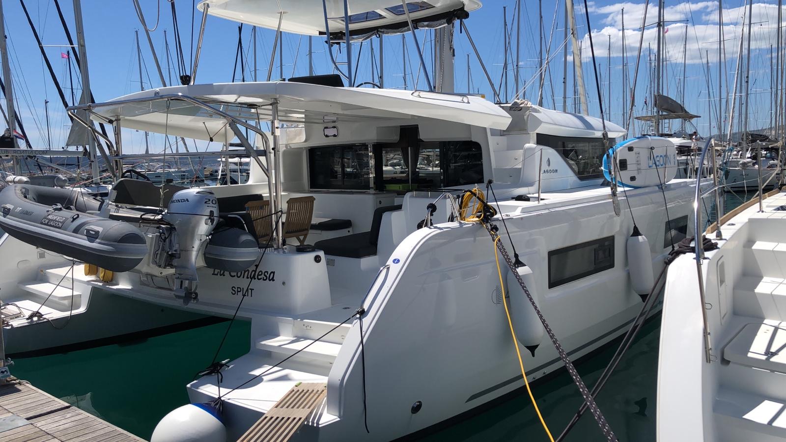 Lagoon 46 - 4 + 2 cab. — photo 1